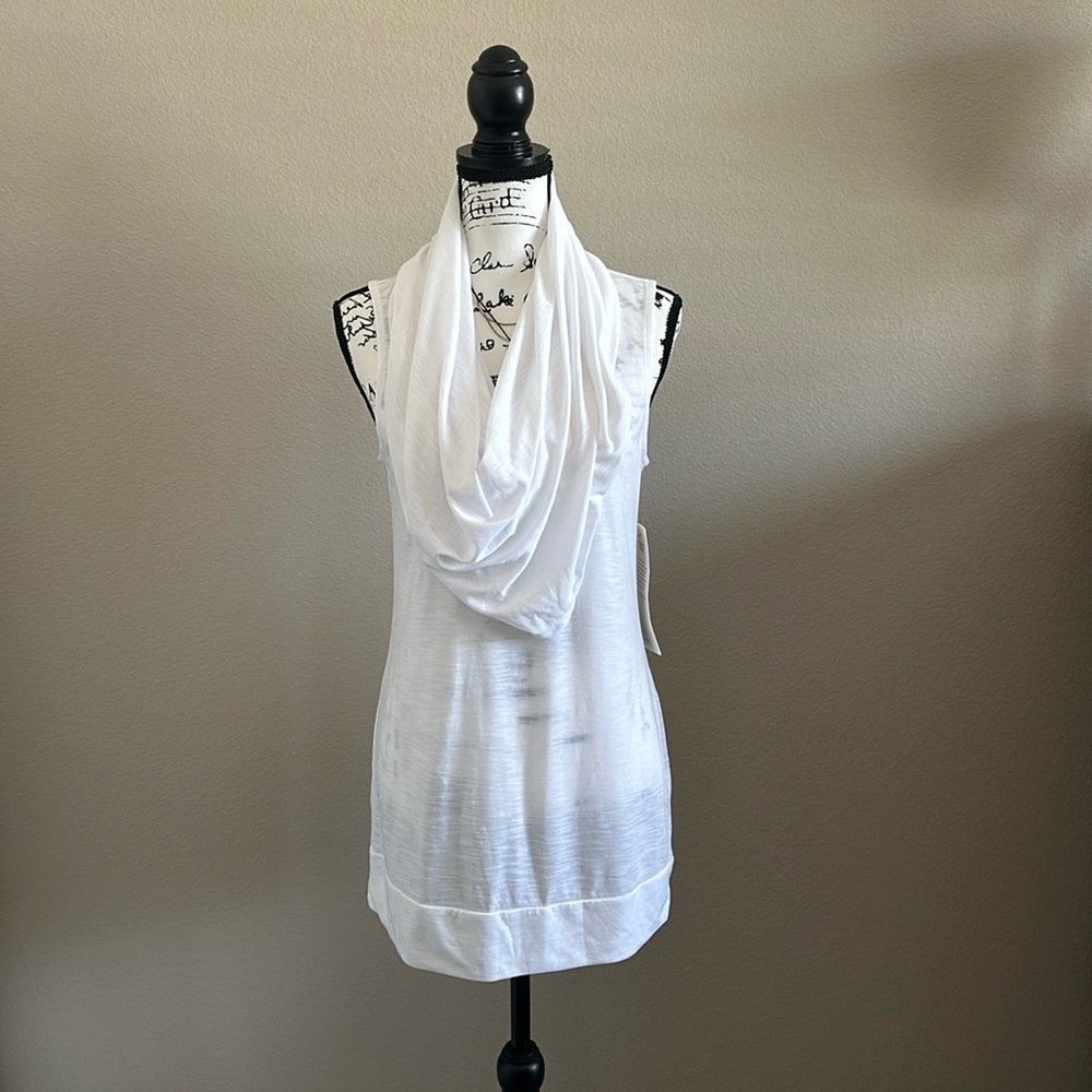 NWT lucy | BODY AND MIND TUNIC